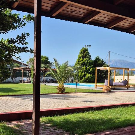Aparthotel Ktima Xiliadou Chiliadou  Exterior foto