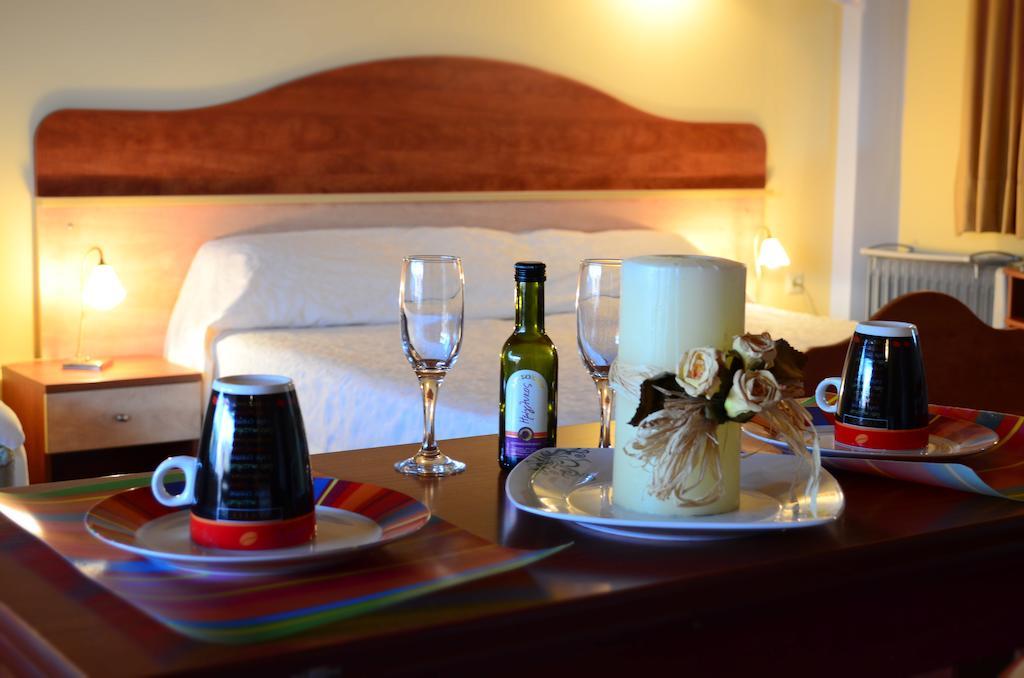 Aparthotel Ktima Xiliadou Chiliadou  Zimmer foto